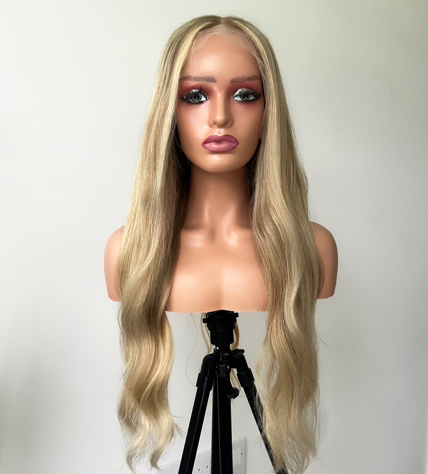 Theia Blonde